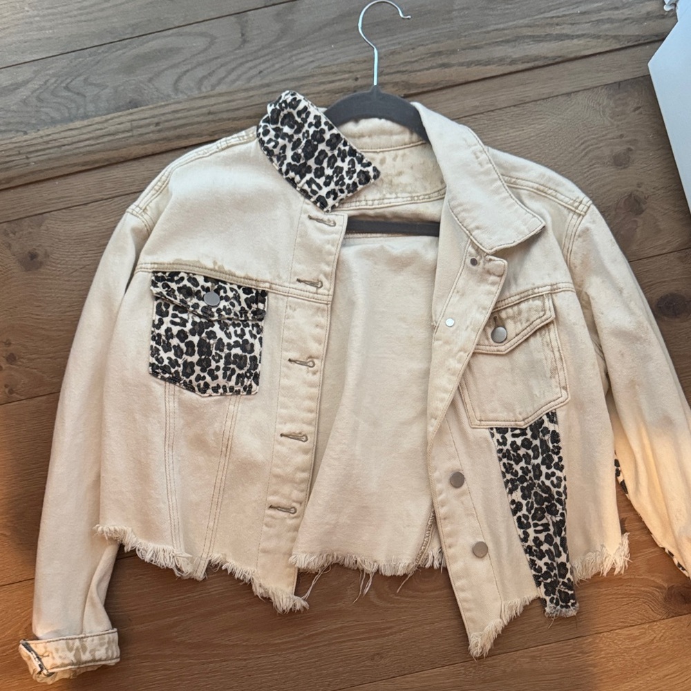 Leopard Accent Frayed Denim Jacket